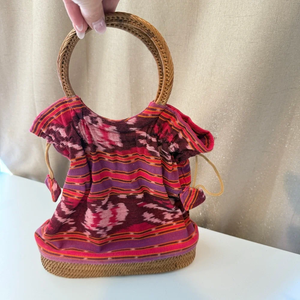N/A handcrafted drawstring